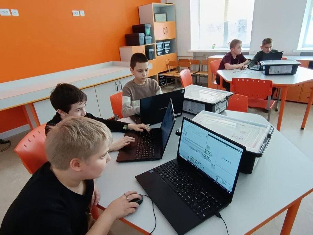 Игорь Лызов: Амвросиевские школьники примут участие в фестивале робототехники в Амурской области