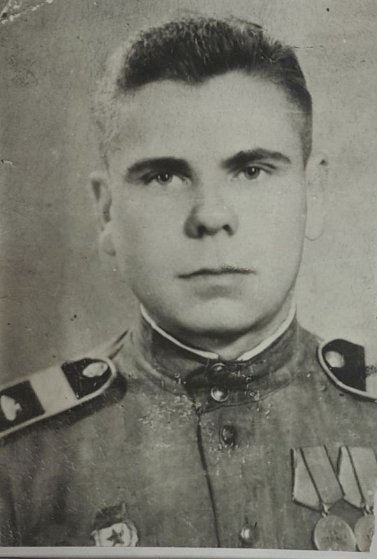 ������� ����������: � ���������� 80-����� ������ ��� �������� ������� "������������ ����� ����� ������� �������������� �������������� ������ � ��� ��������"