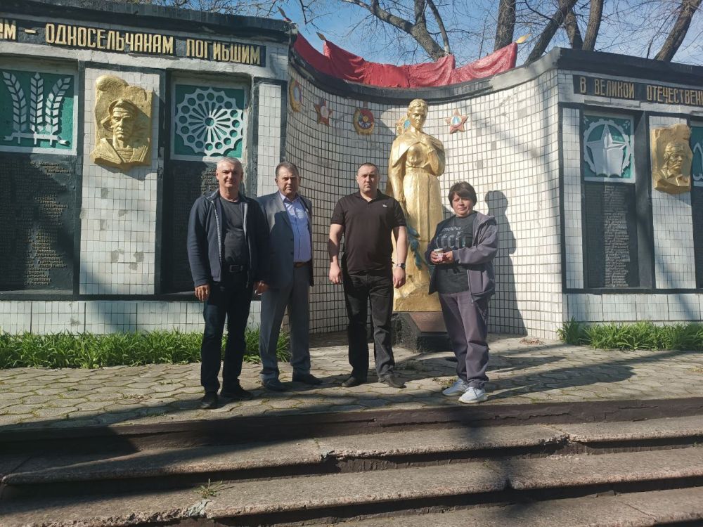 Таймураз Арсоев: В рамках подготовки к празднованию 80-й годовщины Победы в Великой Отечественной войне, совместно с заместителем председателя Волновахского муниципального совета Донецкой Народной Республики первого созыва...