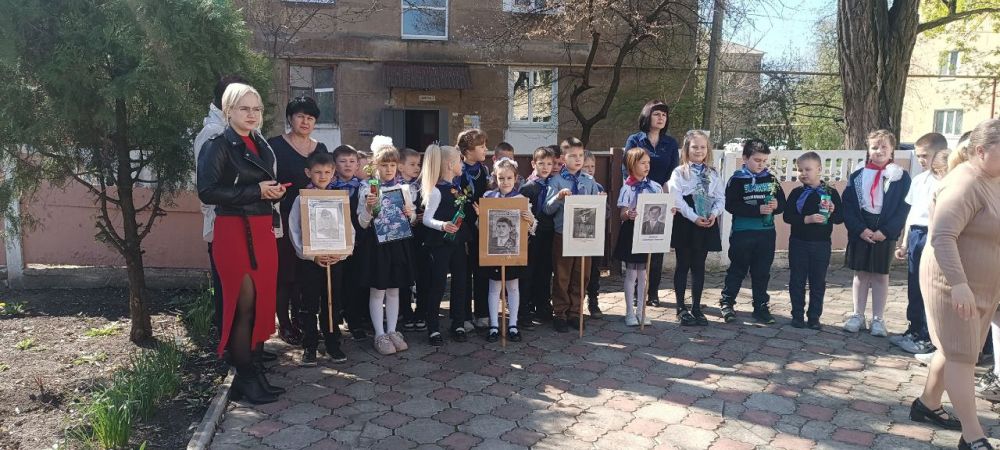 Школьники Ждановки приняли участие в акции «Сад памяти»