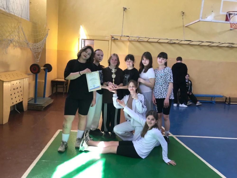 В Ждановке прошли соревнования по пионерболу