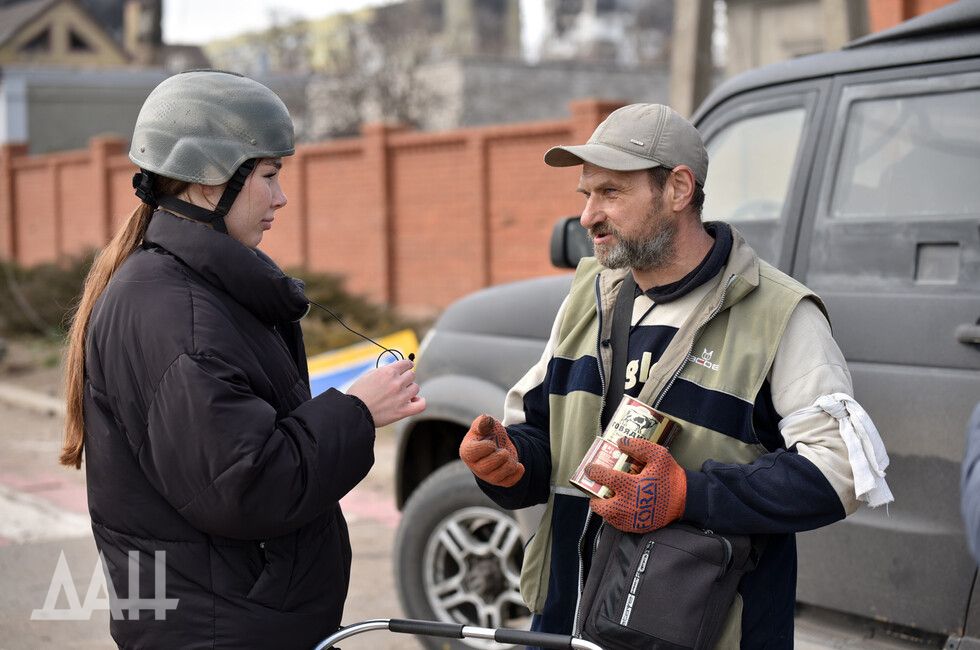 �� Balenciaga: ������� � ���, ��� ����� � ������������� �������