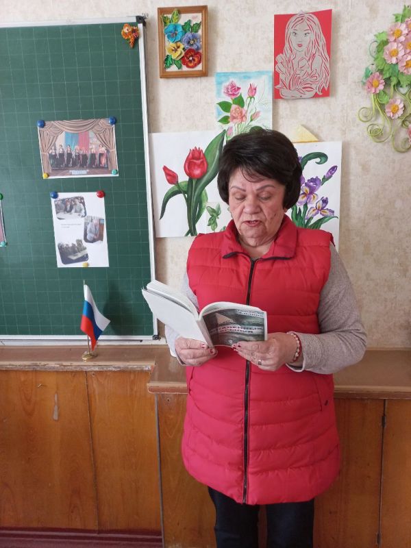 22.04.25г. прошло заседание новолуганского л/о "Струны души" Светлодарского ДК