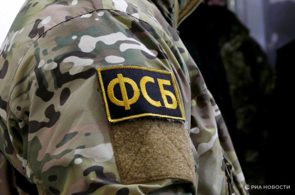 В одной из школ ДНР нашли тайник с вооружением иностранных наемников