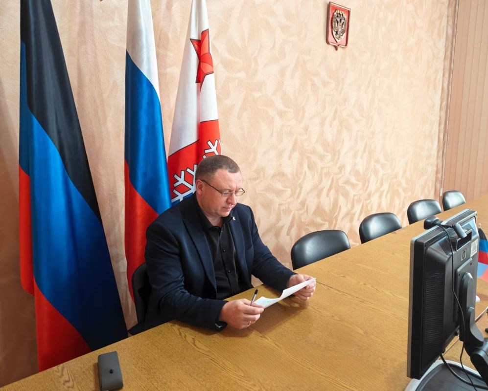 Сергей Ермаков: 25 апреля провел прямой эфир на официальных площадках администрации округа в Telegram, VK и Одноклассниках