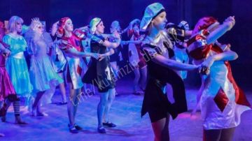 В Дворце культуры "Заперевальный" состоялся отчётный концерт народного театра танца "Ассорти Dance"!