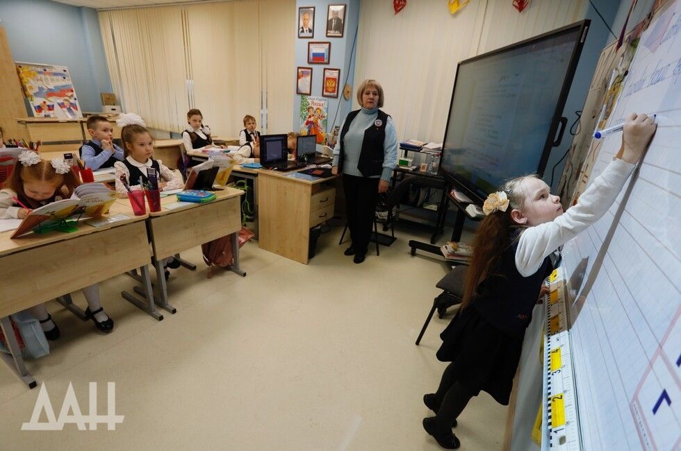 ДНР получила 800 млн рублей на оборудование в учреждения для детей