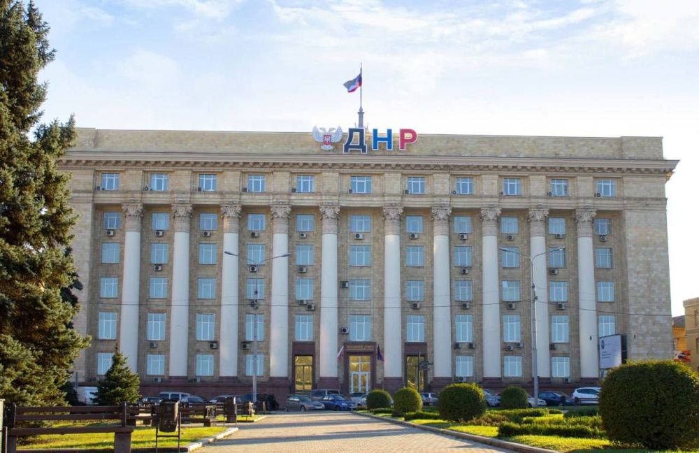 Константин Кузьмин: Уважаемые соотечественники! Дорогие коллеги!