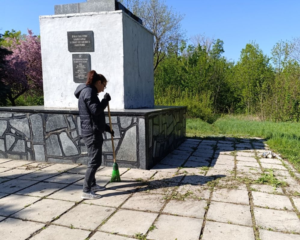 ��������� ���������: ������������ 80-� ��������� ������ � ������� ������������� �����