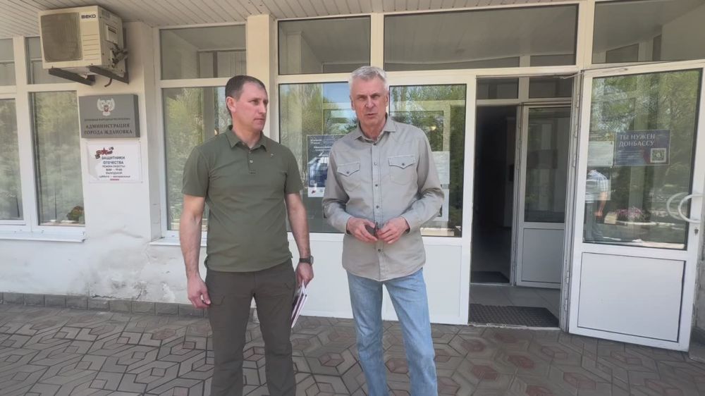 Губернатор Магаданской области обсудил с главой Шахтерского округа вопросы восстановления объектов в Ждановке