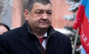 Иван Приходько: Дрон украинских нацистов нанес еще один удар по кровле многоквартирного дома в жилом массиве «Солнечный» (Калининский район Горловки)