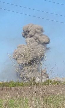 Ракетный удар нанесён по крупному складу боеприпасов ВСУ в районе ж/д вокзала Славянска