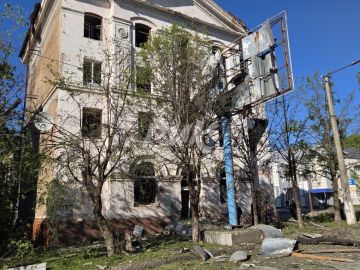 Иван Приходько: Последствия артобстрела центра Горловки со стороны украинских вооруженных бандформирований