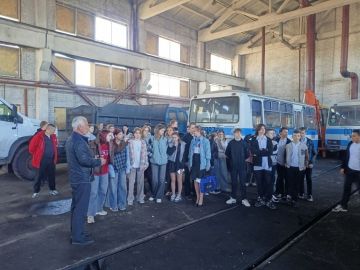 Люди в оранжевых жилетах. Железнодорожники рассказали о своей профессии