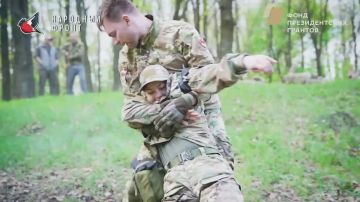 Добро пожаловать в Донецкую Народную Республику, боевые снегири!