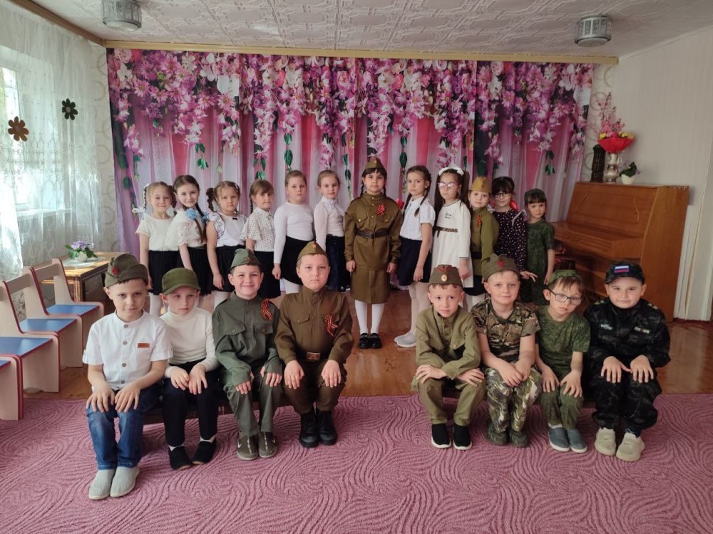 В дошкольном учреждении Ждановки прошел концерт военной песни