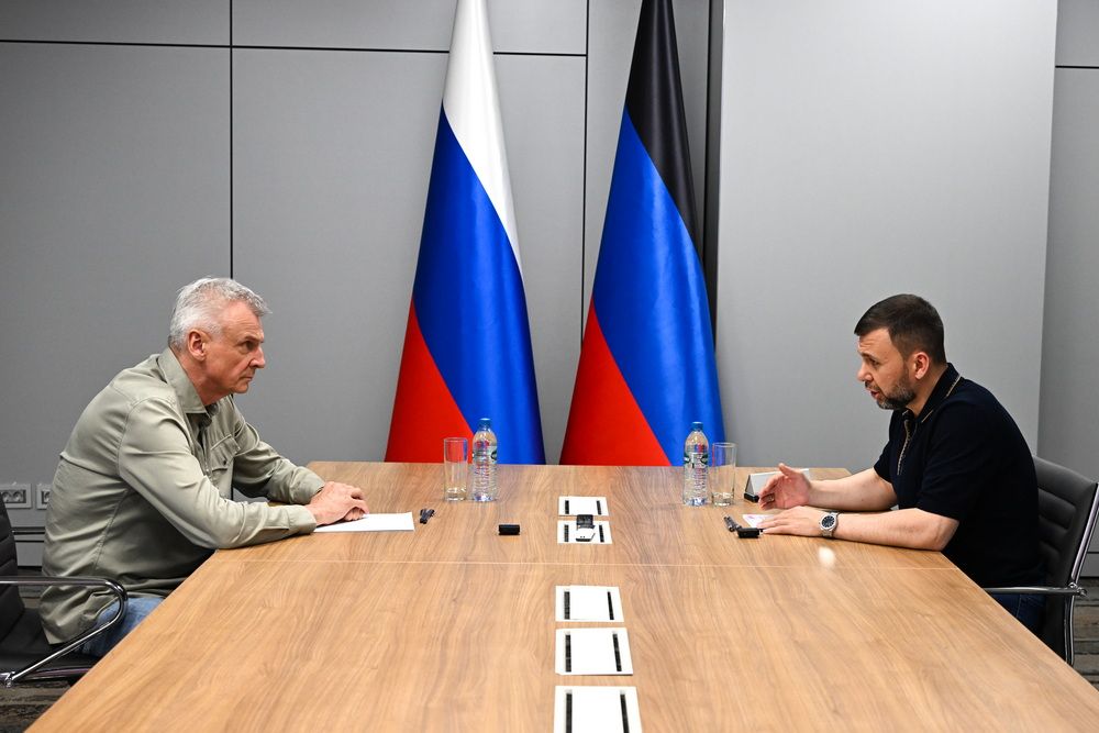 Денис Пушилин обсудил с Сергеем Носовым планы по восстановлению Ждановки