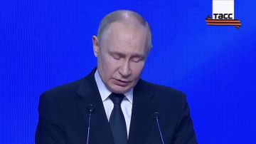 Владимир Путин призвал приложить все усилия, чтобы противостоять возрождению нацизма, распространению любой нетерпимости и претензий на исключительность