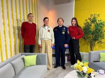#НашиГости. Сегодня в нашей студии были Данил Лупей - руководитель студенческого спасательного отряда ДОНАГРА, и Татьяна Петренко - директор Донецкой 11й Гимназии с углубленным изучением английского языка, руководитель...