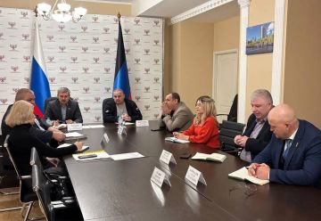 29 апреля в Донецке состоялось расширенное заседание Комитета Народного Совета по вопросам агропромышленного комплекса, земельных отношений по вопросу запуска производства по переработке пищевой продукции