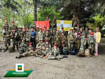 Юноармейцы Макеевки проводят Вахту Памяти на Кавказе
