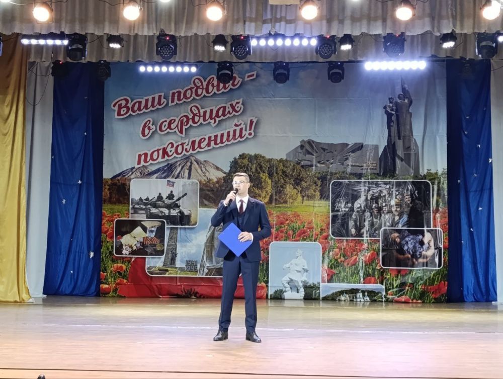 В Ждановке с концертной программой выступил ансамбль «ДОНБАСС»