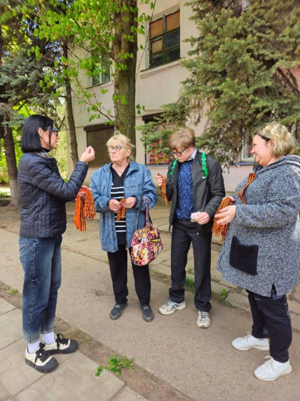 Камчатский край передал подшефным территориям несколько комплектов Георгиевских лент