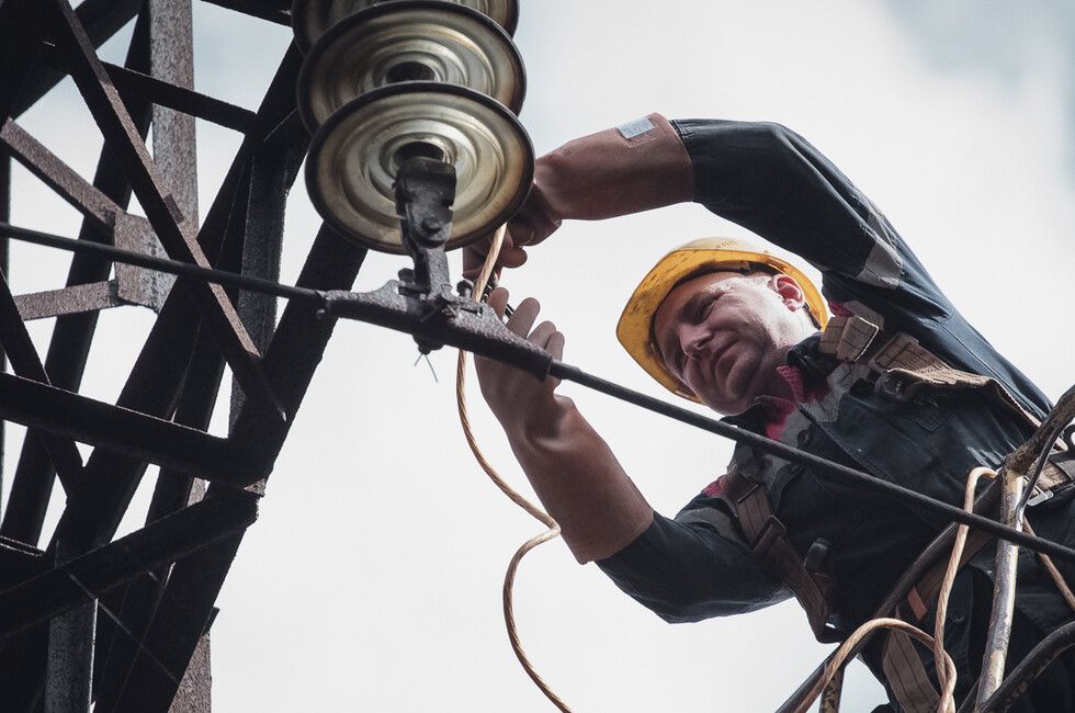 В Горловке восстанавливают электричество после атак ВСУ