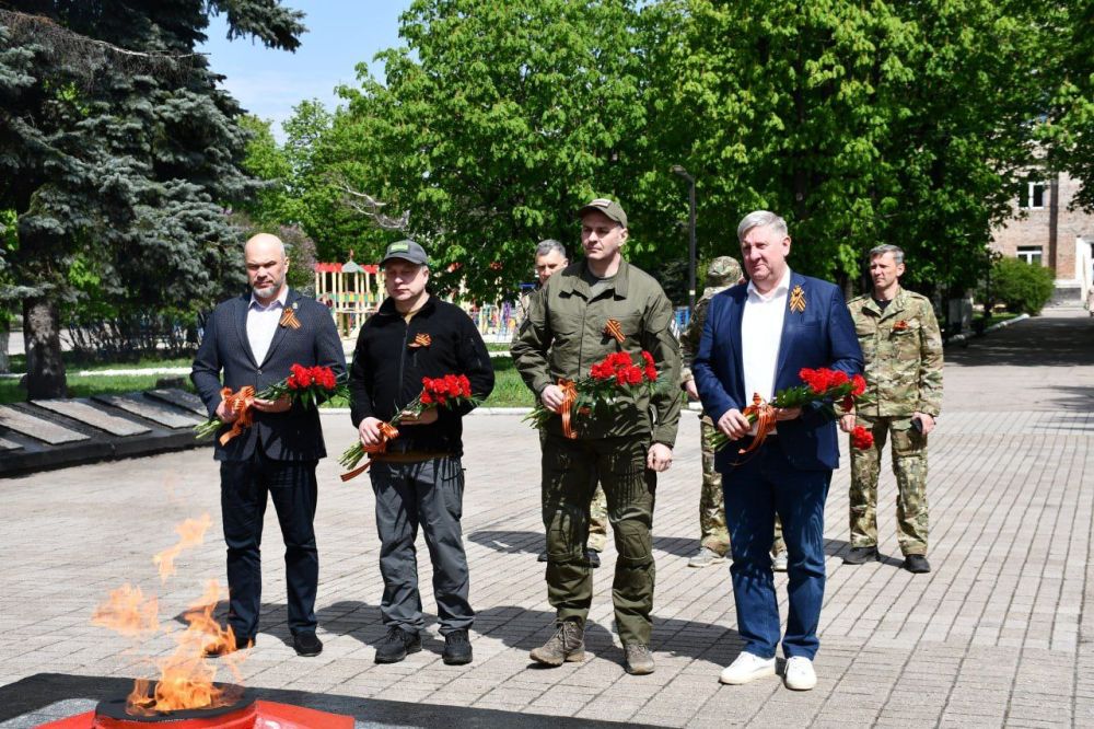 Сергей Желновач: Насыщенным и продуктивным получился очередной рабочий визит в Дебальцево делегации из Хабаровского края