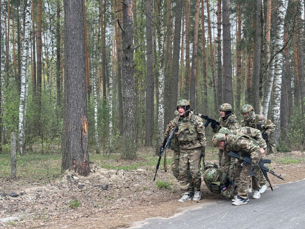 Какие же раненые тяжёлые люди!