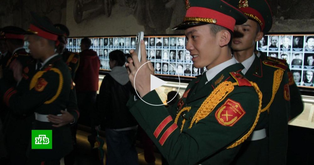 Иностранные военные посетили выставку в парке «Патриот»