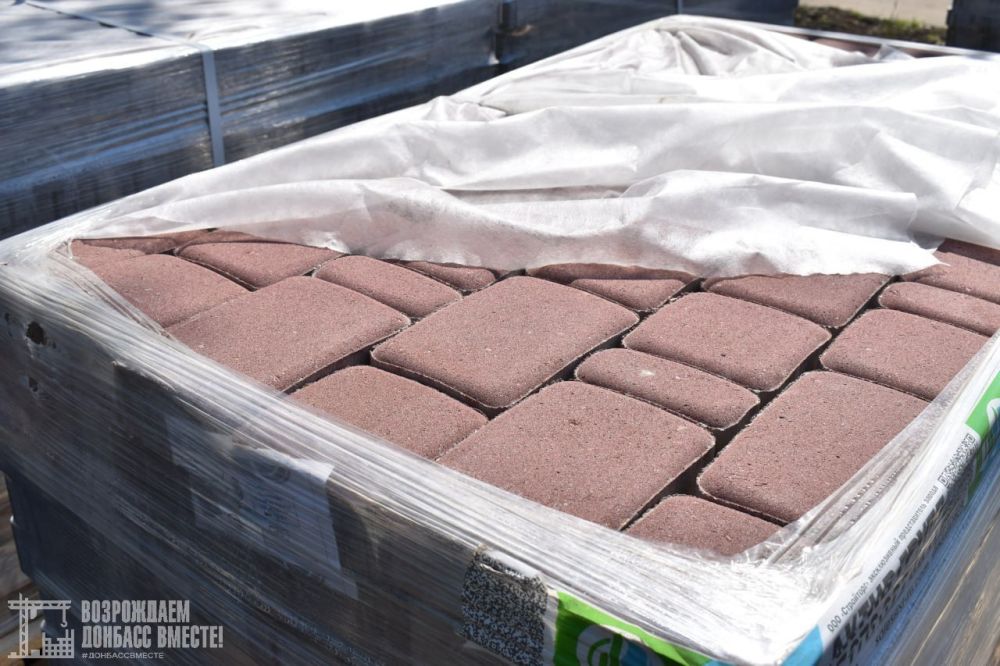 Игорь Лызов: Амурская область продолжает благоустройство территории детсада «Теремок» в Амвросиевке