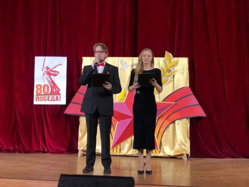 В Ждановке с концертной программой выступили артисты театра имени М.М. Бровуна