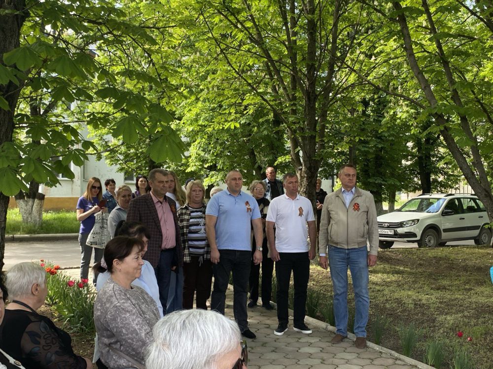 В рамках партпроекта Единой России «Российское село» в пгт Новотроицкое открылось отделение почтовой связи №2 «Почта Донбасса»