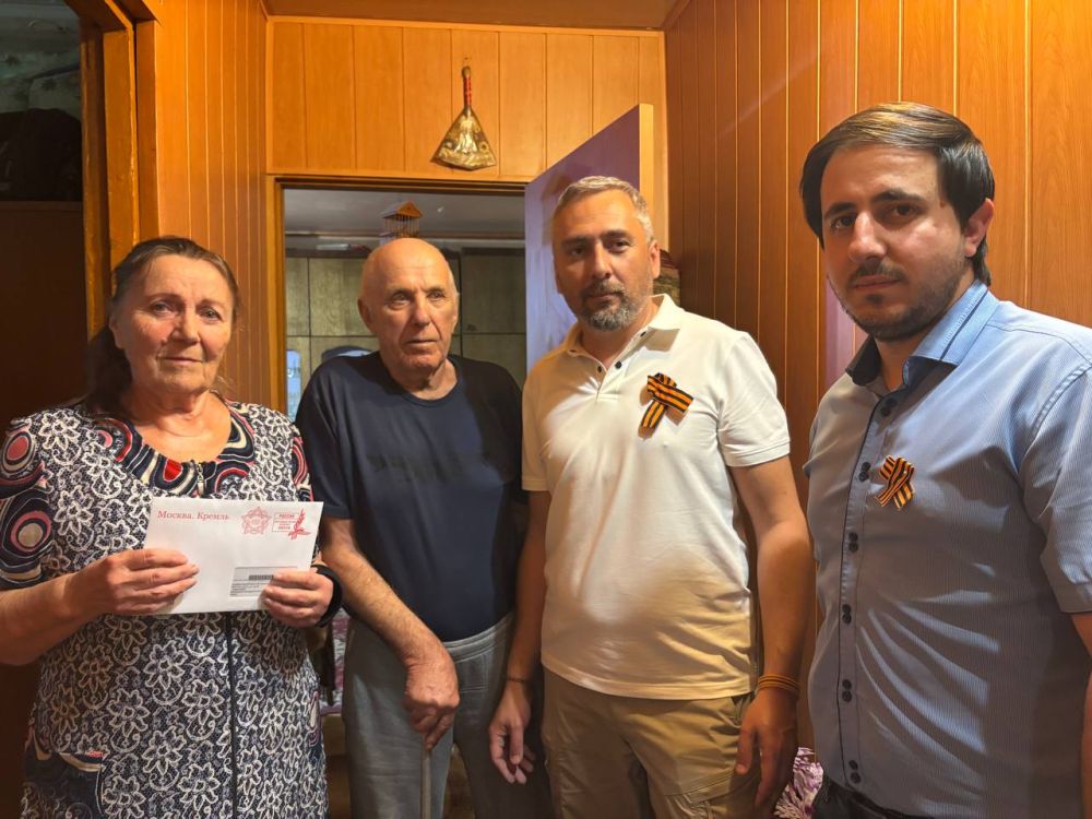 Жителям Ждановки передали письма из Кремля