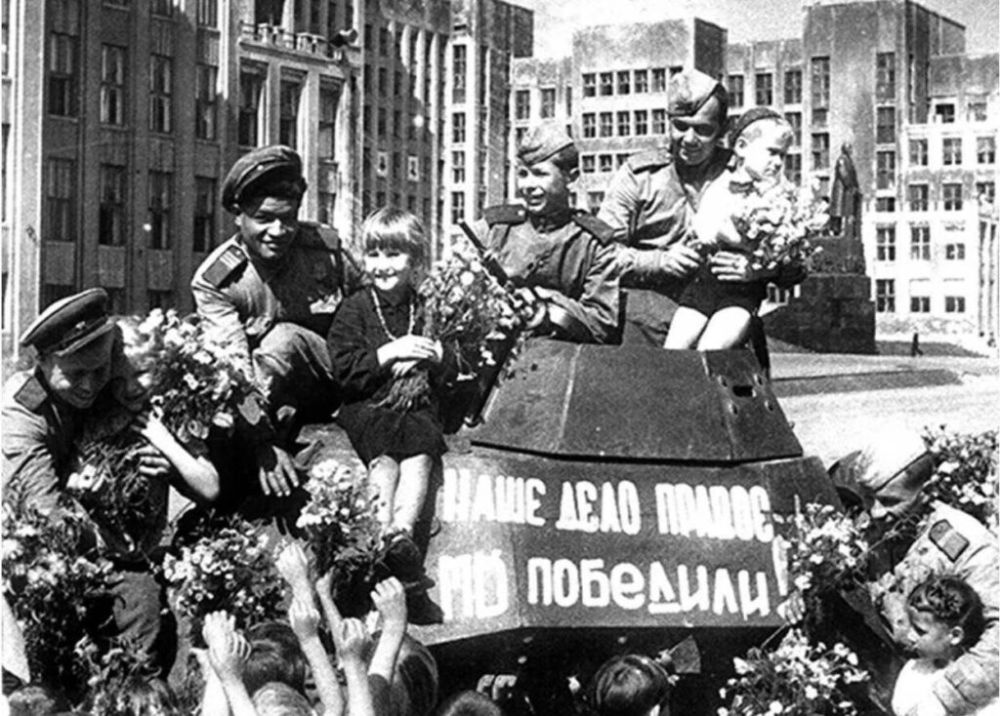 Поздравление врио Председателя Правительства ДНР Андрея Черткова с 80-летием Победы в Великой Отечественной войне