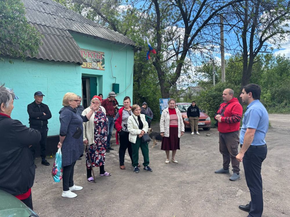 Заместитель главы Шахтерского муниципального округа встретился с населением