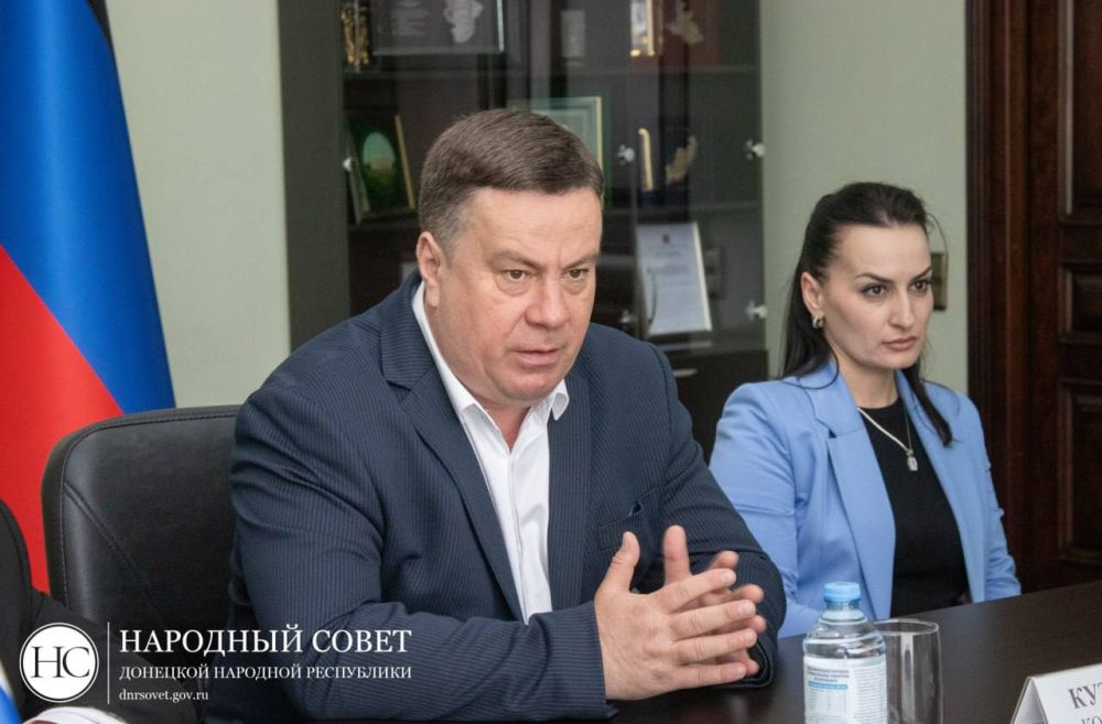 Председатель Народного Совета ДНР Константин Кузьмин встретился с делегацией Государственного Собрания Республики Мордовия для обсуждения межпарламентских отношений