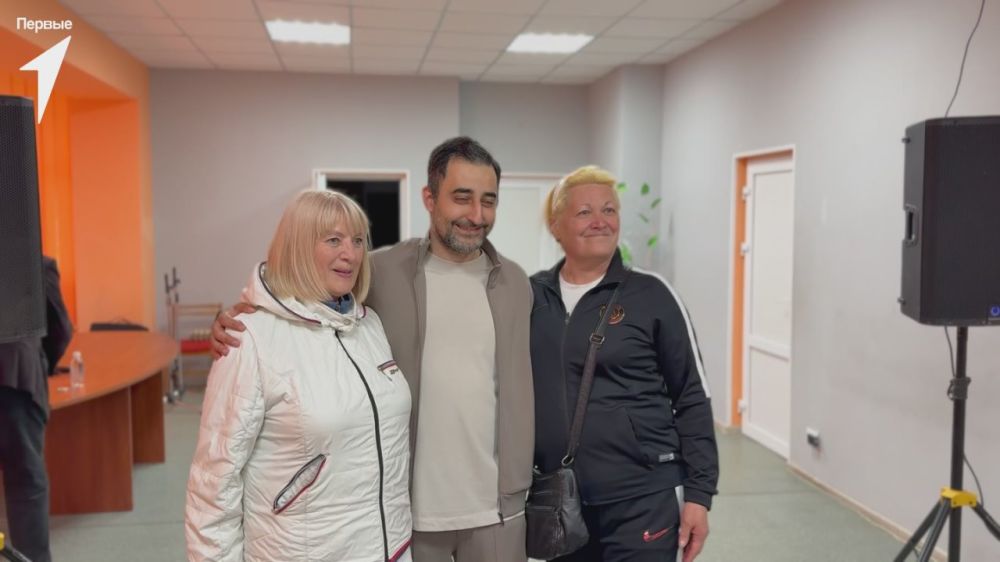 Эмоции в каждой ноте!. В Светлодарске прошло замечательное событие — концерт солиста мужского квартета «Триумф» Тарона Григоряна