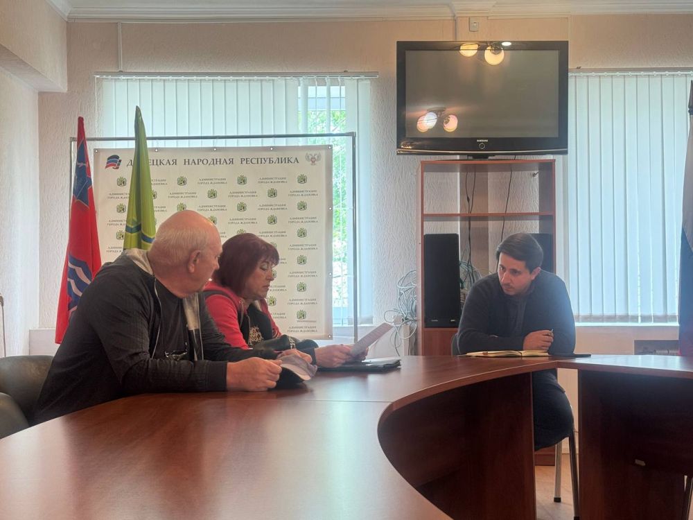 Заместитель главы администрации Шахтерского муниципального округа ответил на вопросы жителей Ждановки