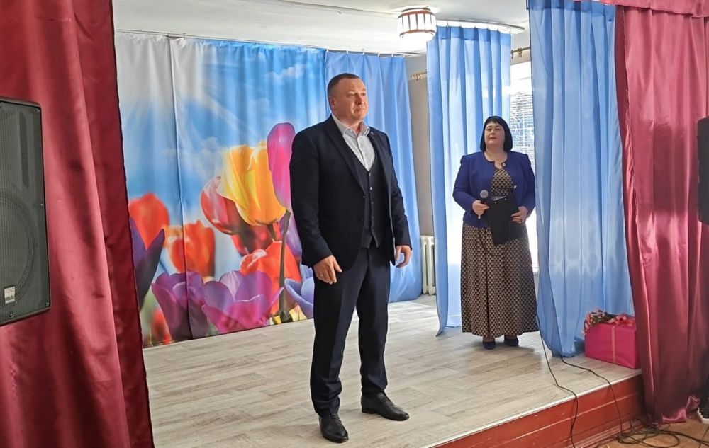 Сергей Ермаков: 15 мая в центре культуры и досуга &quot;Северное&quot; состоялся концерт, посвященный 90-летию поселка Северное