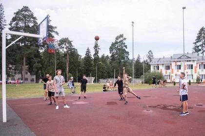 ���������� ������� ������ �� ����� � ������������ 100 ����� �� ������� ���