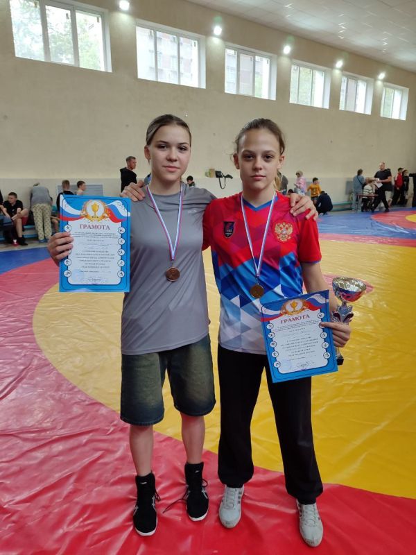 Соревнования по вольной борьбе