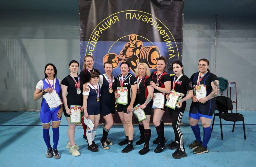 Ждановские спортсмены заняли призовые места в Открытом Первенстве и Чемпионате по пауэрлифтингу