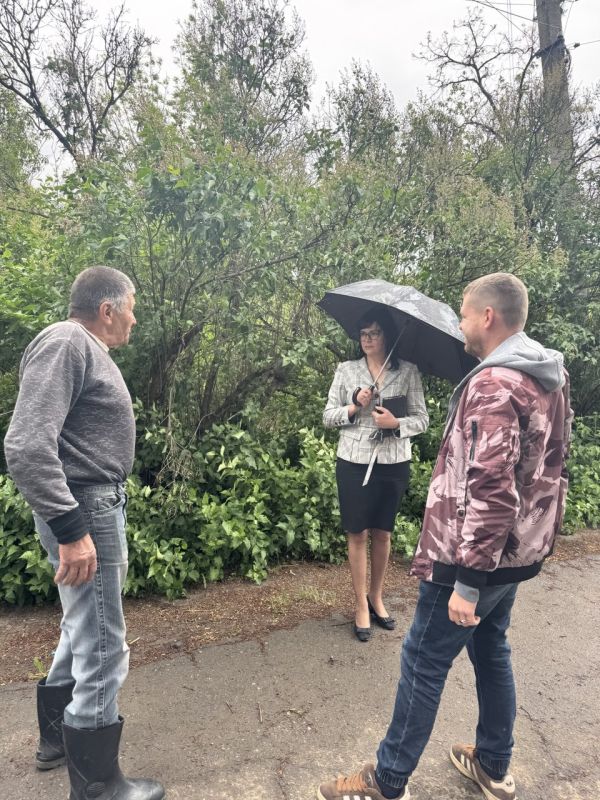 Встречи с населением. 20 мая начальником Юнокоммунаровского территориального отдела управления по обеспечению деятельности территорий администрации городского округа Енакиево Еленой Коваленко проведены встречи с жителями г....