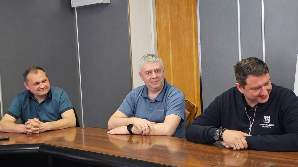 Тихвинский район Ленобласти и Енакиево подписали соглашение о сотрудничестве