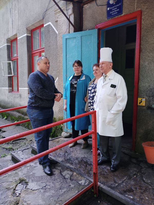 Встречи с населением. 21 мая заместителем начальника Юнокоммунаровского территориального отдела управления по обеспечению деятельности территорий администрации городского округа Енакиево Игорем Бутовым проведена встреча с...