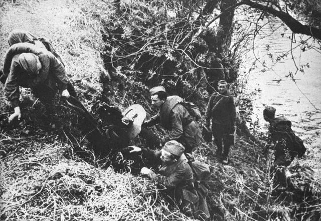 Александр Волошин: #НавстречуПобеде Май 1942
