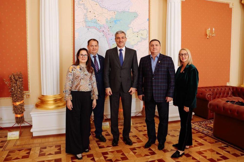 Глава Амвросиевского округа Игорь Лызов посетил Амурский экономический форум, прошедший в Благовещенске с 23 по 25 мая