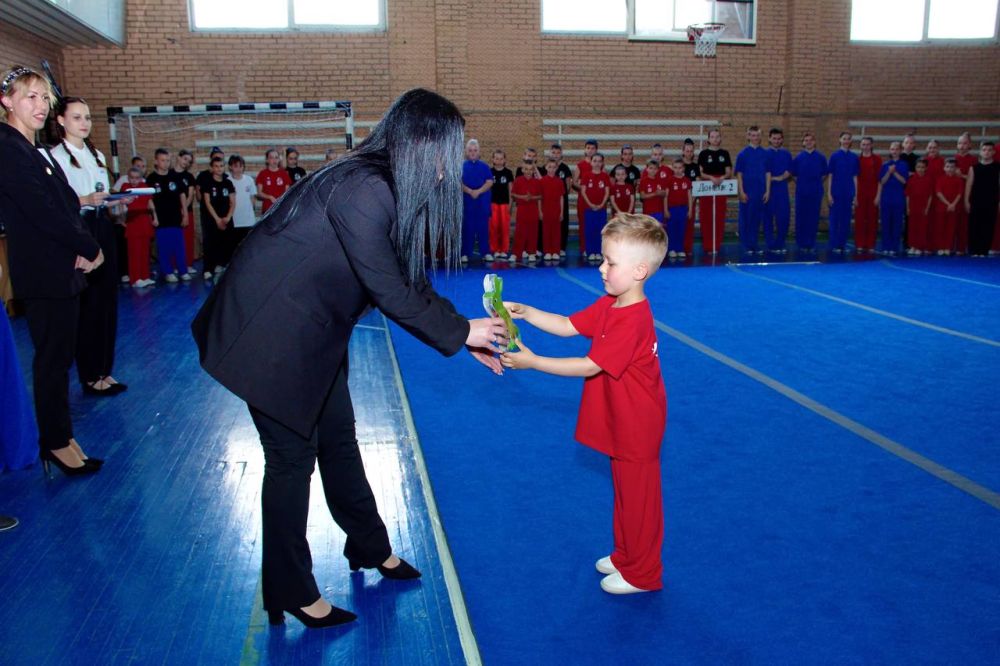  ,     2   :          !